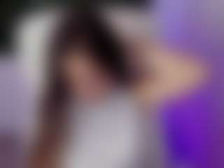 Brunettee-1's Live Sex Cam Show