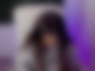 Brunettee-1's Live Sex Cam Show