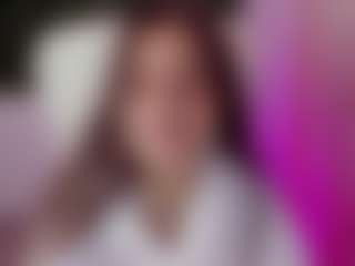 Brunettee-1's Live Sex Cam Show