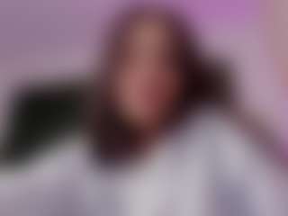 Brunettee-1's Live Sex Cam Show