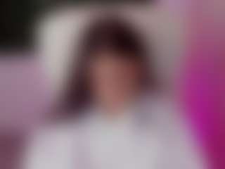 Brunettee-1's Live Sex Cam Show