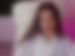 Brunettee-1's Live Sex Cam Show