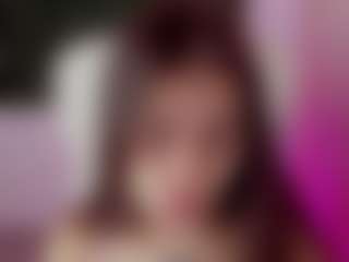 Brunettee-1's Live Sex Cam Show