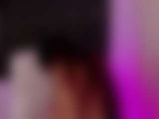 Brunettee-1's Live Sex Cam Show