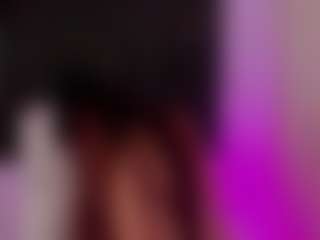 Brunettee-1's Live Sex Cam Show