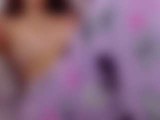 Brunettee-1's Live Sex Cam Show