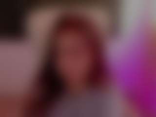 Brunettee-1's Live Sex Cam Show