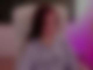 Brunettee-1's Live Sex Cam Show