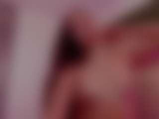 Brunettee-1's Live Sex Cam Show