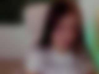 Brunettee-1's Live Sex Cam Show