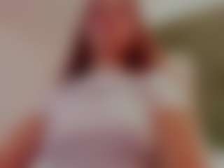 Brunettee-1's Live Sex Cam Show