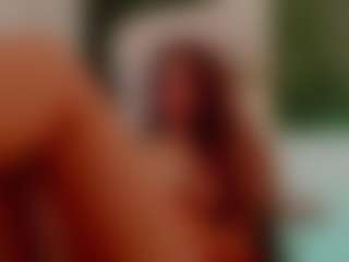 Brunettee-1's Live Sex Cam Show