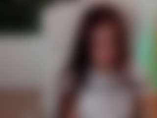 Brunettee-1's Live Sex Cam Show