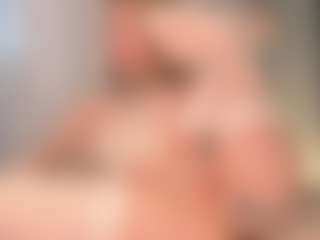 Live cam show with EllyRockstar - Blue Eyes on Hubzter Live