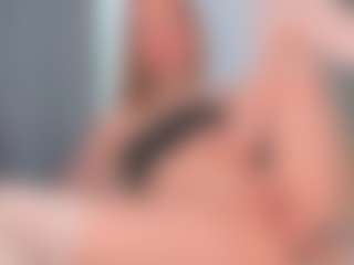 Live cam show with EllyRockstar - Ahegao on Adult Interactions