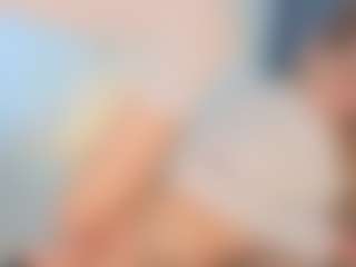 Live cam show with EllyRockstar - Blue Eyes on Instabang