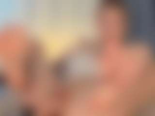 Live cam show with EllyRockstar - Tattoos on milfzrlive.com