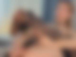 Live cam show with EllyRockstar - Blue Eyes on Camsoda