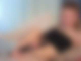 Live cam show with EllyRockstar - Athletic Young Adult on Streamer API