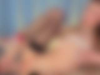 Live cam show with EllyRockstar - Big Tits on liverealitysex.com