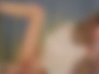 Live cam show with EllyRockstar - Blue Eyes on Camsoda