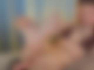 Live cam show with EllyRockstar - Blue Eyes on livesexfox.com