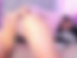 Live cam show with EMMAAA-STOONEE - Teen (18+) on liverealitysex.com