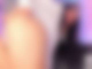 EMMAAA-STOONEE's Live Sex Cam Show