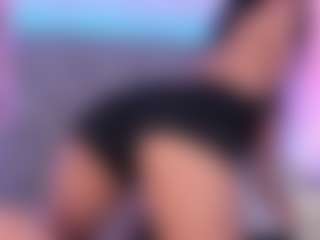 EMMAAA-STOONEE's Live Sex Cam Show