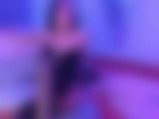 EMMAAA-STOONEE's Live Sex Cam Show