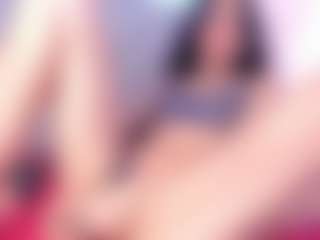 Live cam show with EMMAAA-STOONEE - Camel Toe on Soda Cam