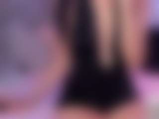EMMAAA-STOONEE's Live Sex Cam Show