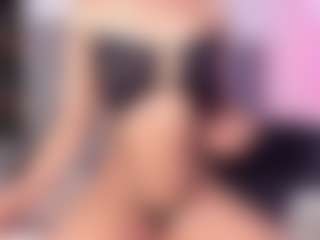 EMMAAA-STOONEE's Live Sex Cam Show