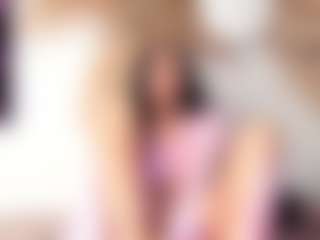Live cam show with EMMAAA-STOONEE - Camel Toe on https://playwithruby.com