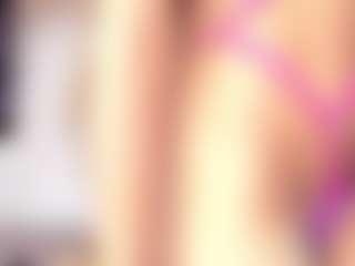 Live cam show with EMMAAA-STOONEE - Oil on Camsoda.co