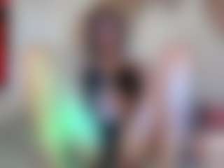 EMMAAA-STOONEE's Live Sex Cam Show