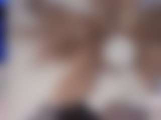 Live cam show with EMMAAA-STOONEE - Oil on MyBangCams