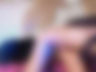 EMMAAA-STOONEE's Live Sex Cam Show