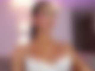 Live cam show with Andrea Aseret - Colombia on Streamer API