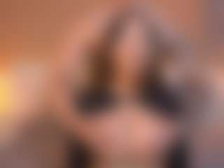 Live cam show with Johana Fox - Joi on chickslive.net