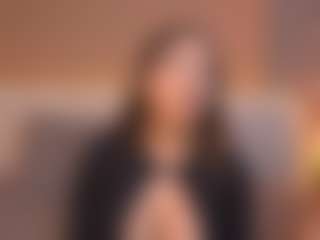 Live cam show with Johana Fox - Average on studioflirtlive.com