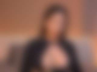 Live cam show with Johana Fox - Average on Stripli.com
