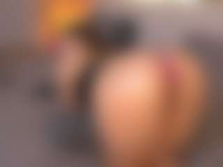 Live cam show with Johana Fox - Blowjob on Camsoda