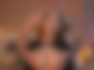 Live cam show with Johana Fox - Strip on Camsoda