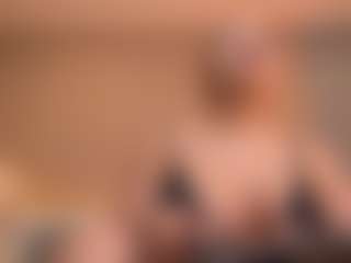 Live cam show with Johana Fox - Domination on sexytreat.net
