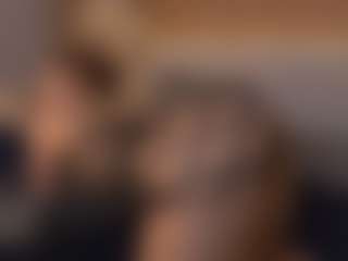 Live cam show with Johana Fox - Average on Camsoda