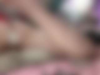 TeresaH2011 MILF webcam performer live streaming