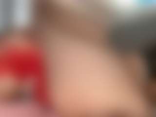 TeresaH2011 MILF webcam performer live streaming