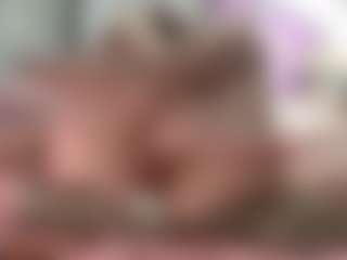 Live cam show with TeresaH2011 - Tease on Camsoda