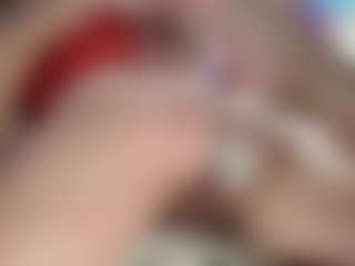 TeresaH2011 MILF webcam performer live streaming